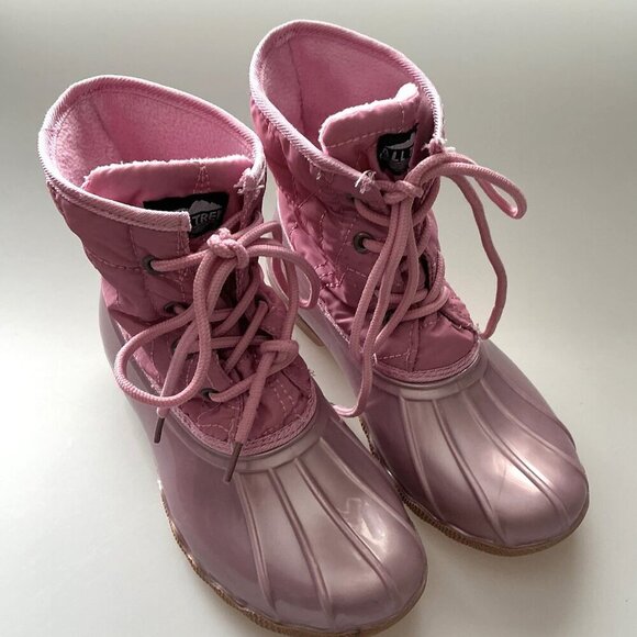 PINK DUCK BOOTS EUC (Flaw) - Picture 1 of 14